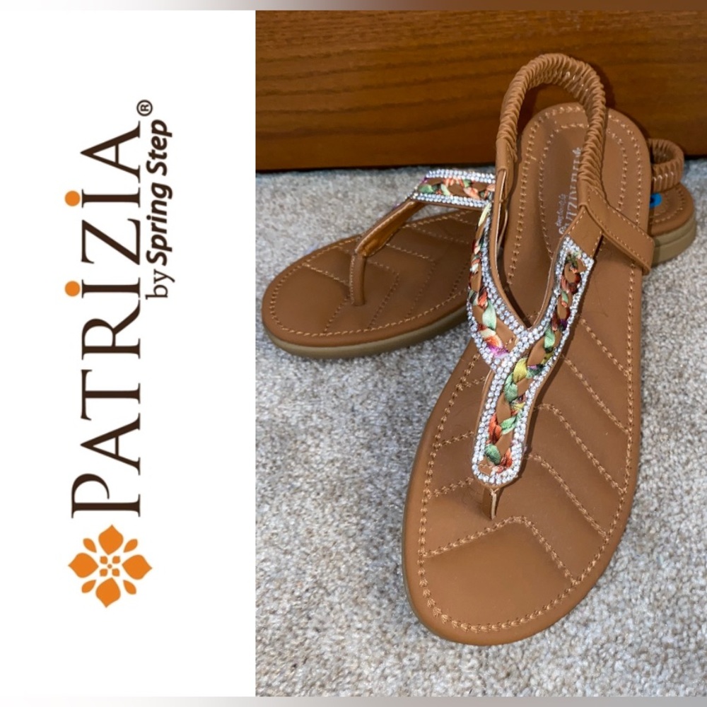 🌸NWOT Patrizia by Spring Step Size 10 Trotta Braided/ Rhinestone T-Strap Sandals
